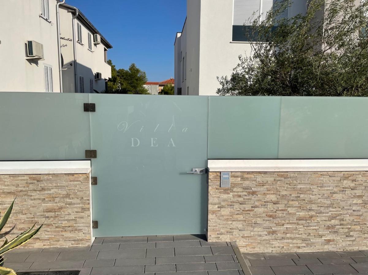 Villa Dea - Dein Rueckzugsort Am Meer Mit Beheiztem Pool Vrsi Exterior foto
